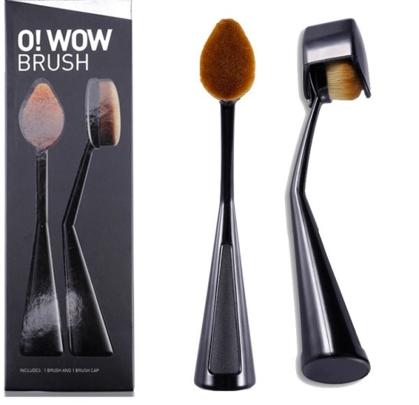 Кисть для макияжа овальной формы O! Wow Brush Cailyn