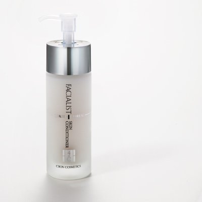 Увлажняющая эмульсия на основе сквалана  Фэшиалист - C'BON Facialist Skin Conditioner Q - 100 мл — изображение 2
